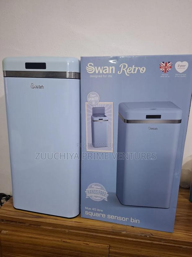 45.L Swan Retro Square Sensor Bin Uk