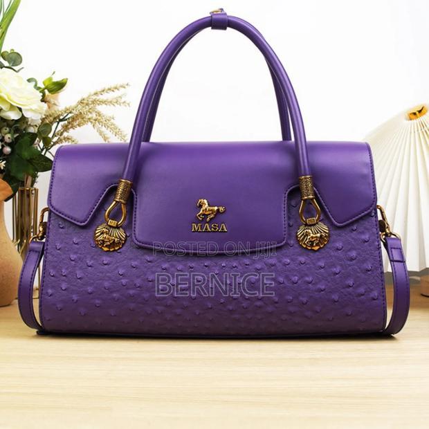 Stylish and Elegant Ladies Handbag