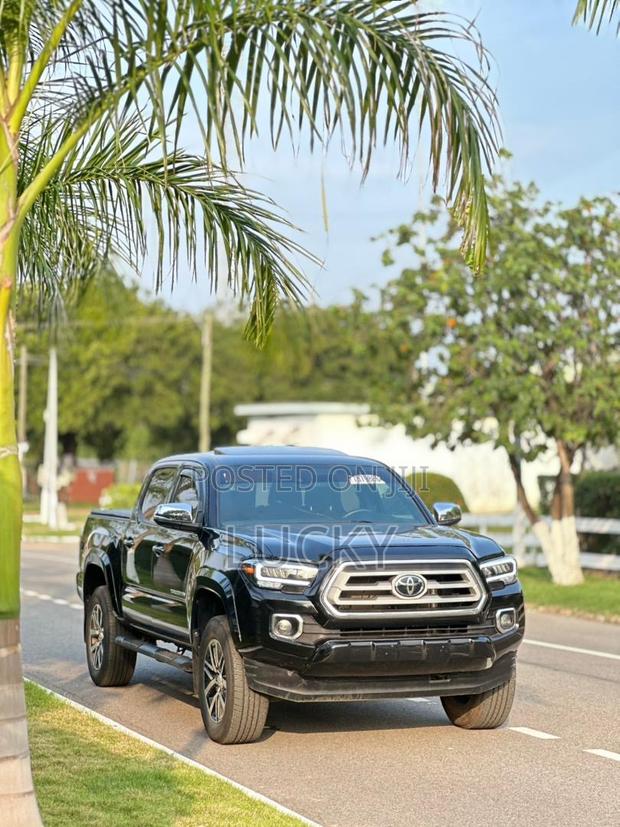 Toyota Tacoma Limited Double Cab 5' Bed V6 AT 2023 Black