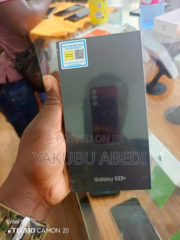 New Samsung Galaxy S23+ 256 GB Black · Photo 2