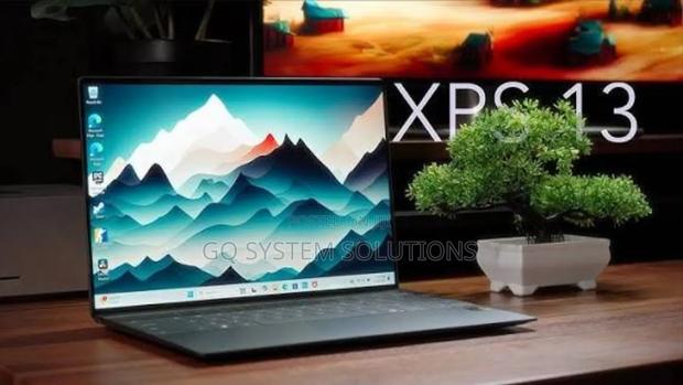 New Laptop Dell XPS 13 16GB Intel SSD 512GB