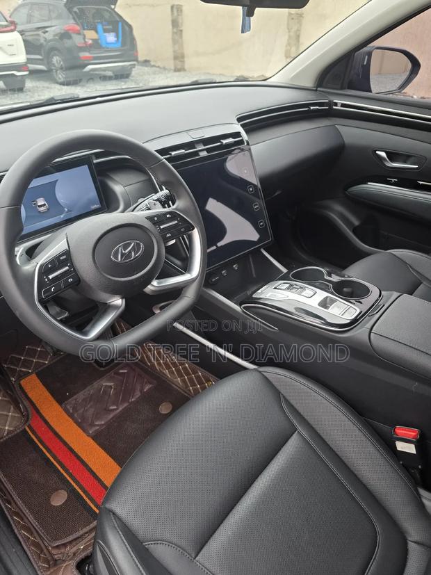 Hyundai Tucson 2023 Black photo 2