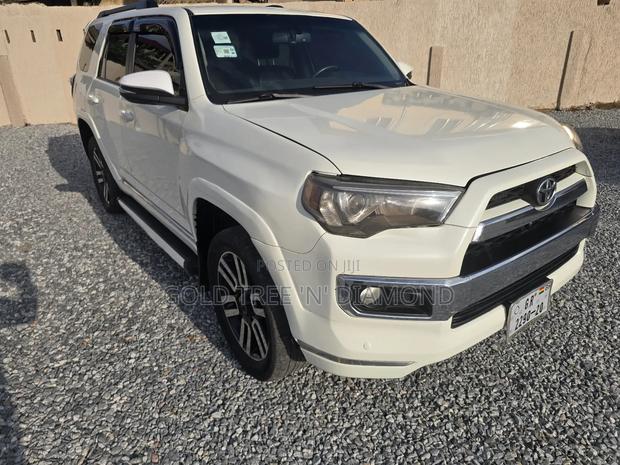 Toyota 4-Runner Limited 4dr 4x4 (4.0L 6cyl 5A) 2017 White