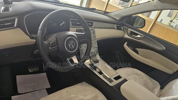 New MG RX5 2025 Gray