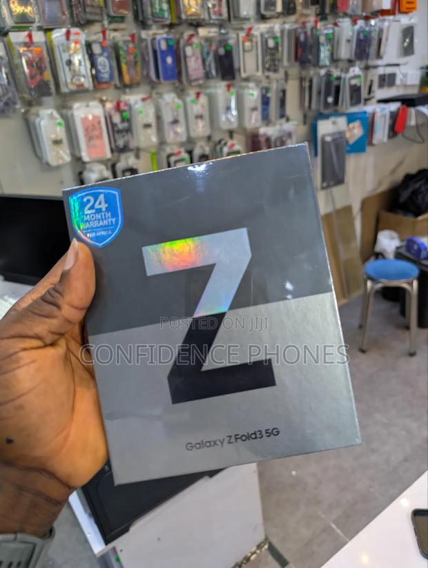 New Samsung Galaxy Z Fold 3 256 GB Black