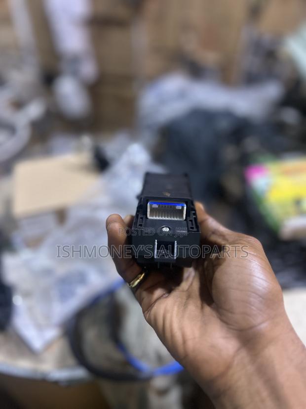 Rav4 2020 Power Window Switch photo 3