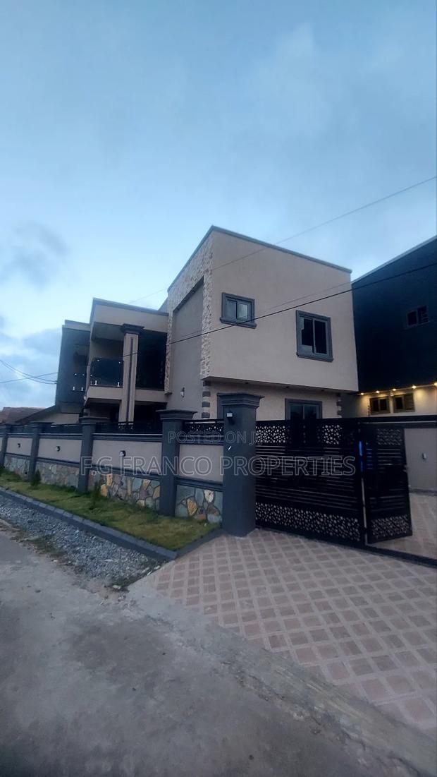 4bdrm House in Kg.Franco Properties, Spintex for sale · Photo 2