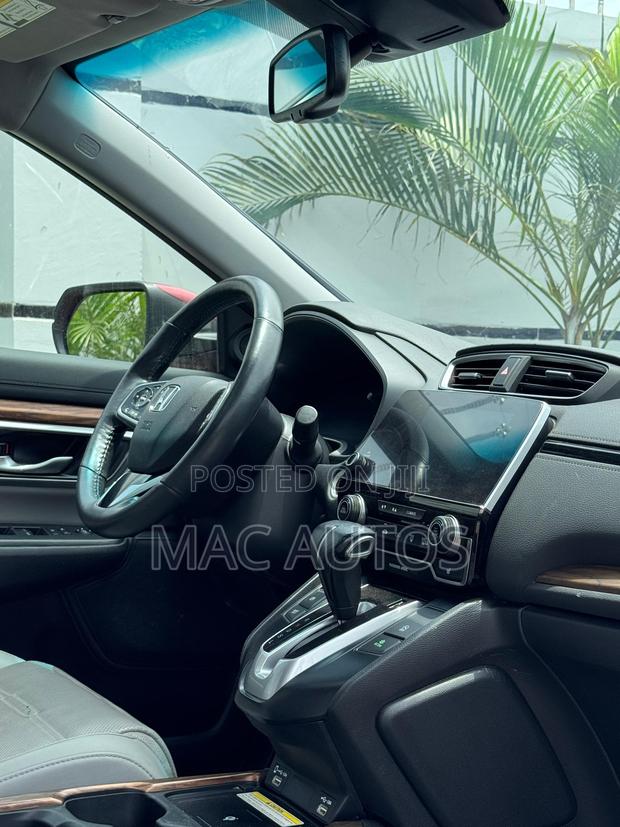 Honda CR-V Touring 2022 Red photo 5