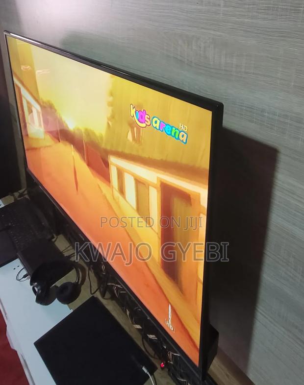 Umax Tv It's Brand of Lg Korea Type Comes With T2, S2 Decode. photo 2