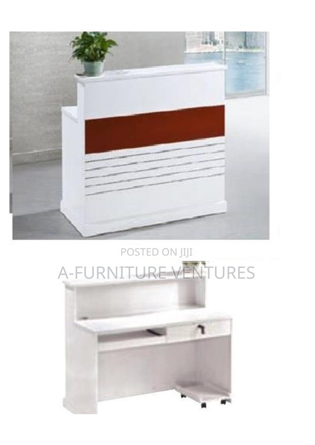 Receptionist Desk or Table · Photo 2