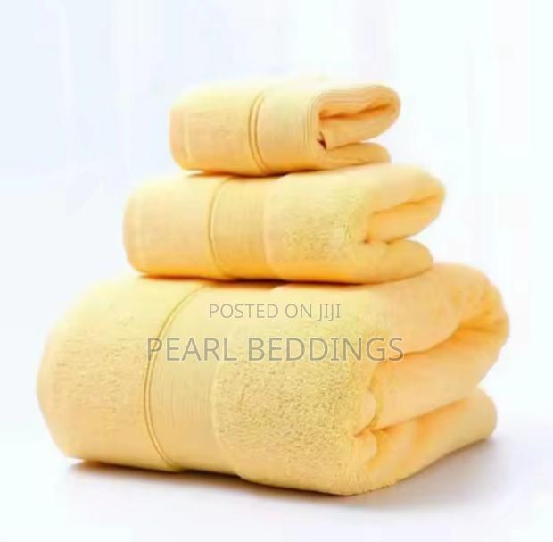 Quality 3pcs 1 Bath Towel and 2 Hand Towels Set Available in Colors photo 2