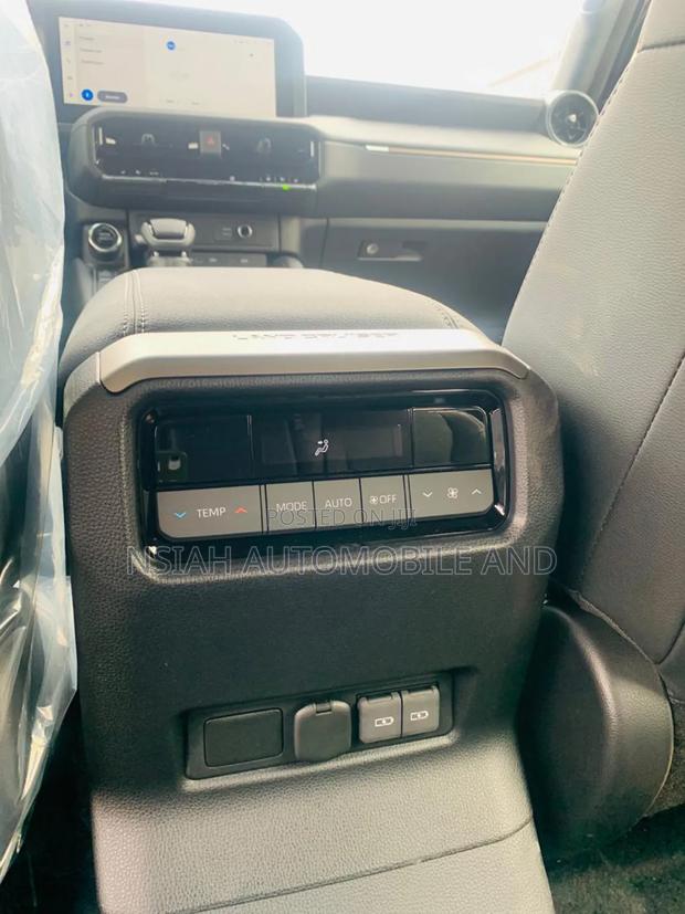 New Toyota Land Cruiser Prado 2.8 2025 Black