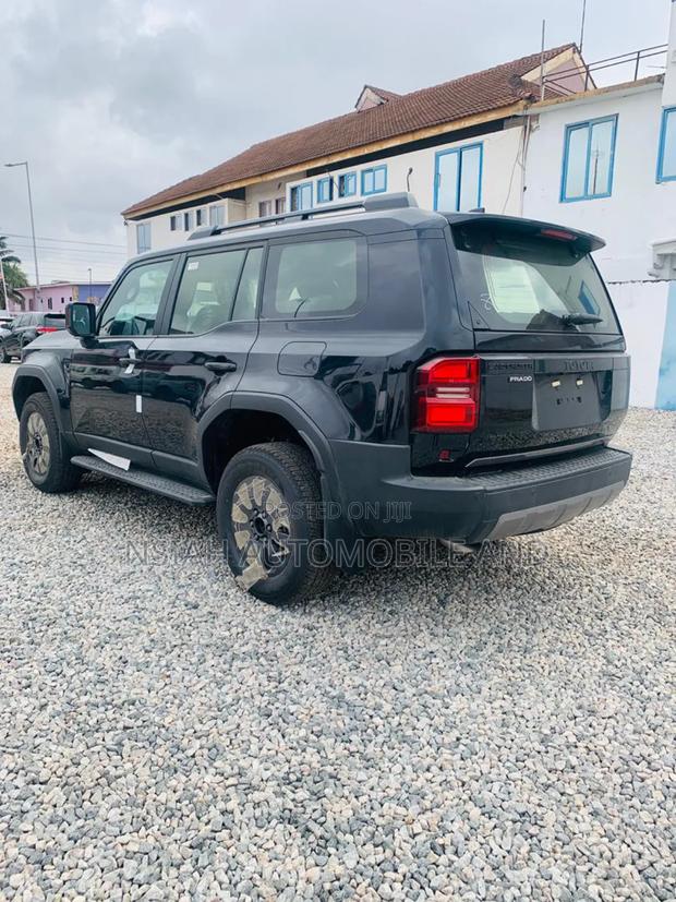 New Toyota Land Cruiser Prado 2.8 2025 Black