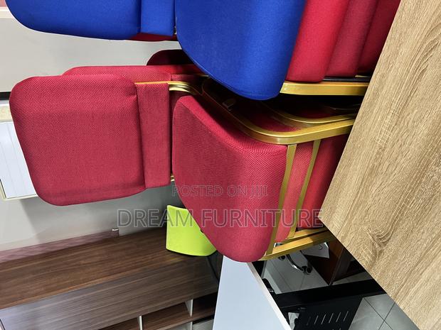 Auditorium/Conference Chairs · Photo 2