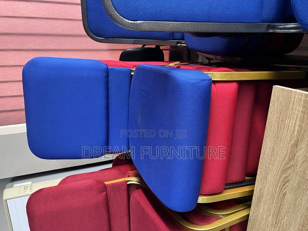 Auditorium/Conference Chairs · Photo 3
