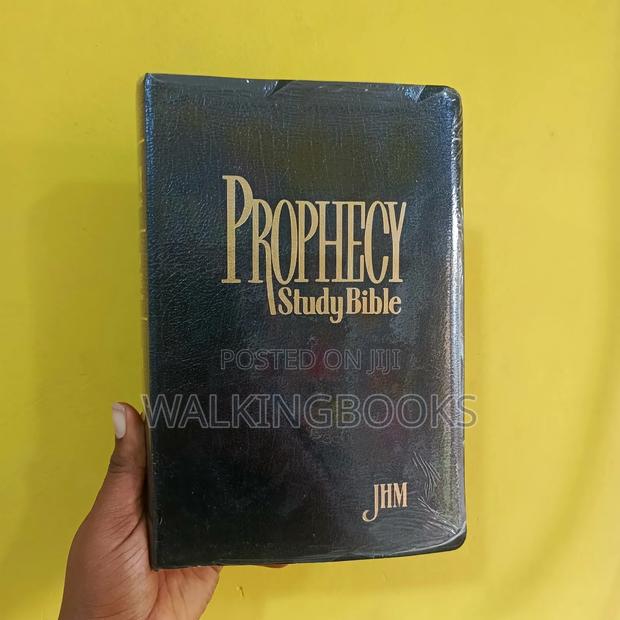 Prophecy Study Bible · Photo 2