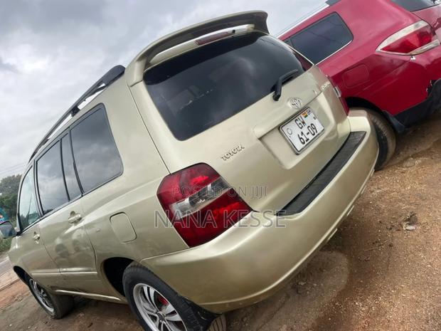 Toyota Highlander 4x4 2007 Gold