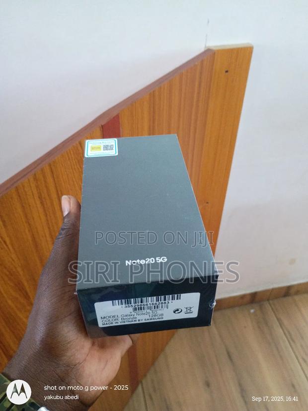 New Samsung Galaxy Note 20 5G 128 GB Green · Photo 3