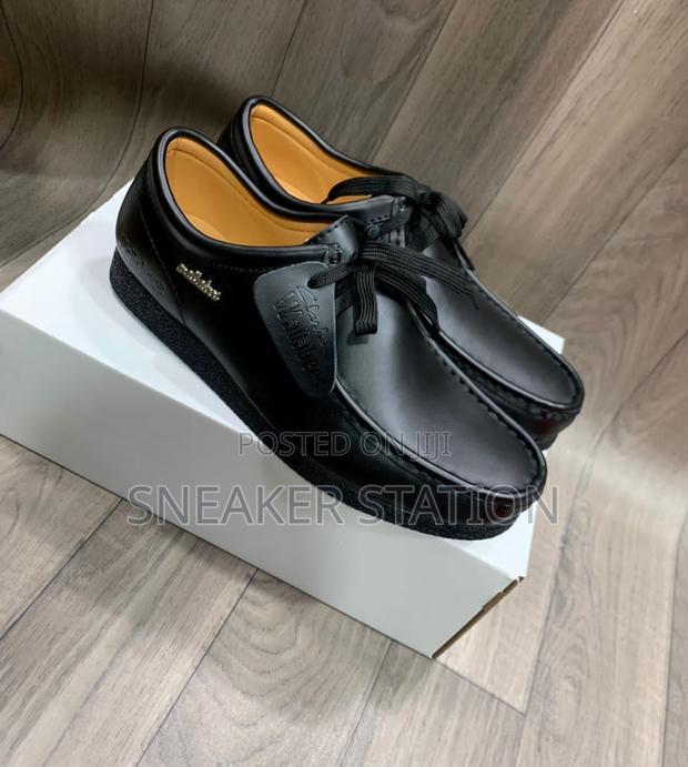 Clarks Wallabies Leather Shoes · Photo 3