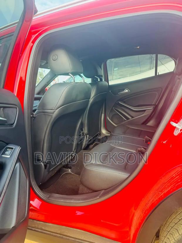 Mercedes-Benz GLA 250 2018 Red