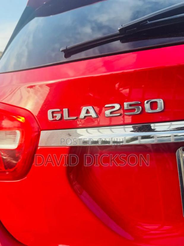 Mercedes-Benz GLA 250 2018 Red