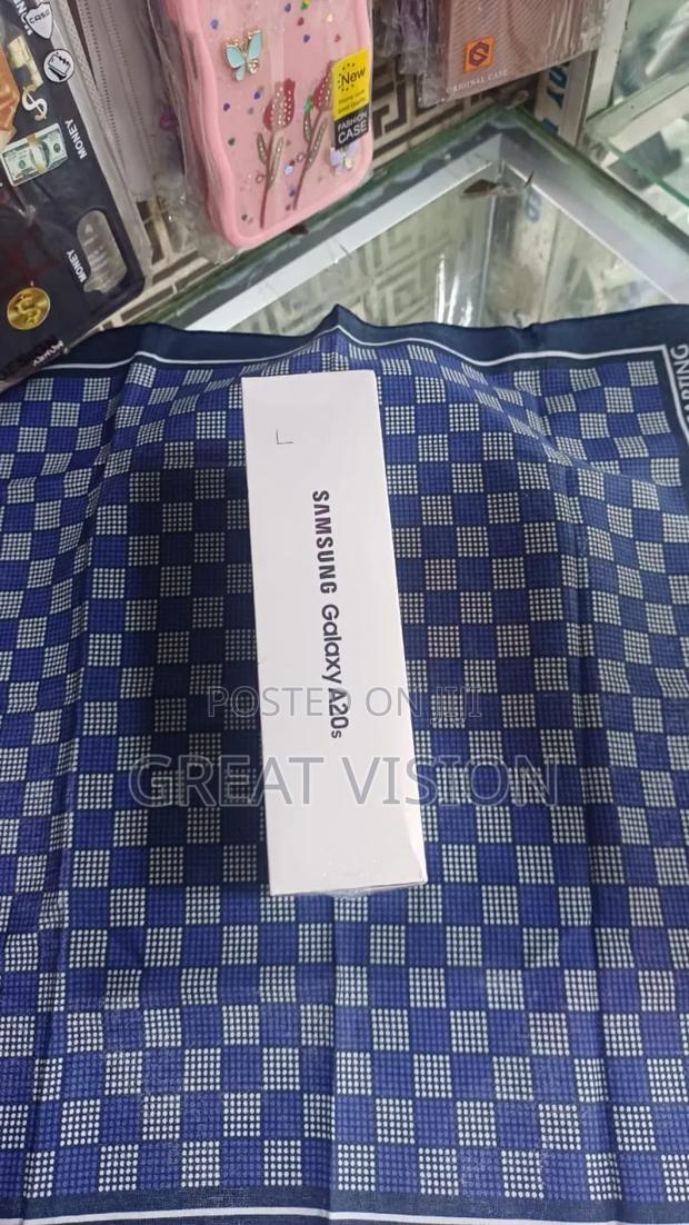 New Samsung Galaxy A20s 64 GB Green · Photo 2