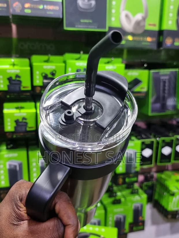 Oraimo Thermogo S1200 1.2l Extra Large Insulated Water Bottle · Photo 4