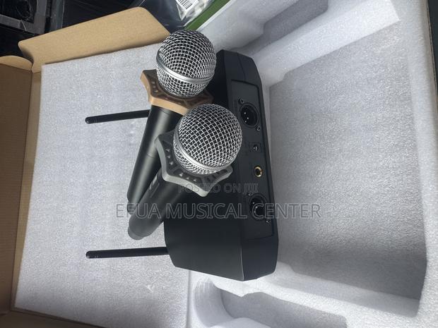 Dual Microphone Shure Glxd4 · Photo 2