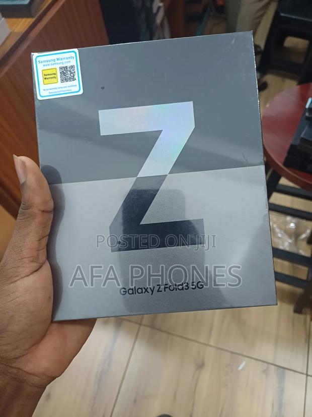New Samsung Galaxy Z Fold4 256 GB Black