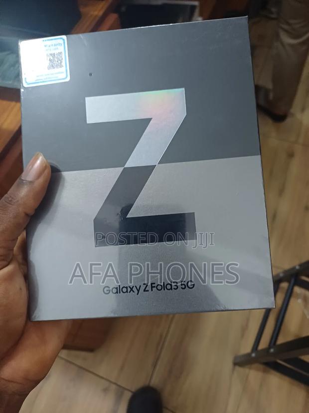 New Samsung Galaxy Z Fold4 256 GB Black photo 2