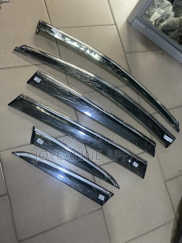 Original Honda CRV 2017 to 2021 Window Visor/Rain Guard With Chrome photo 2
