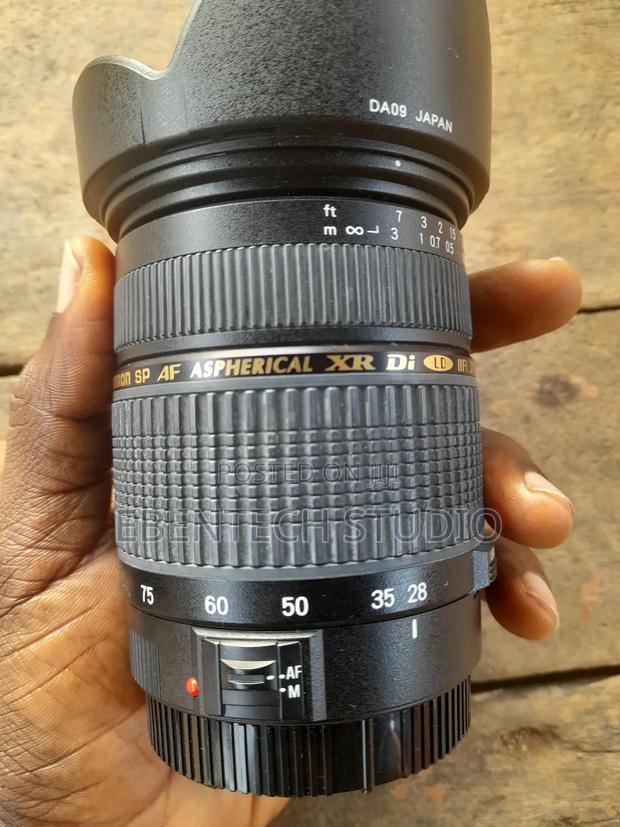 28-75mm Zoom F2.8 Wide Lens Tamron
