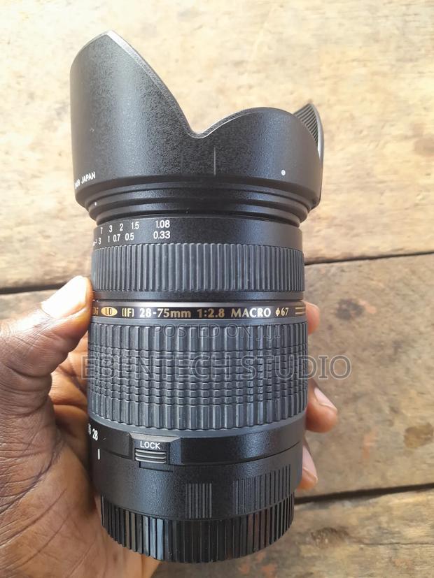 28-75mm Zoom F2.8 Wide Lens Tamron photo 2