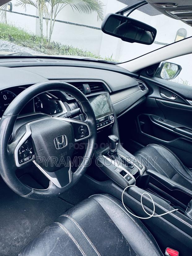 Honda Civic EX-L 2dr Coupe (1.5L 4cyl) 2016 Silver