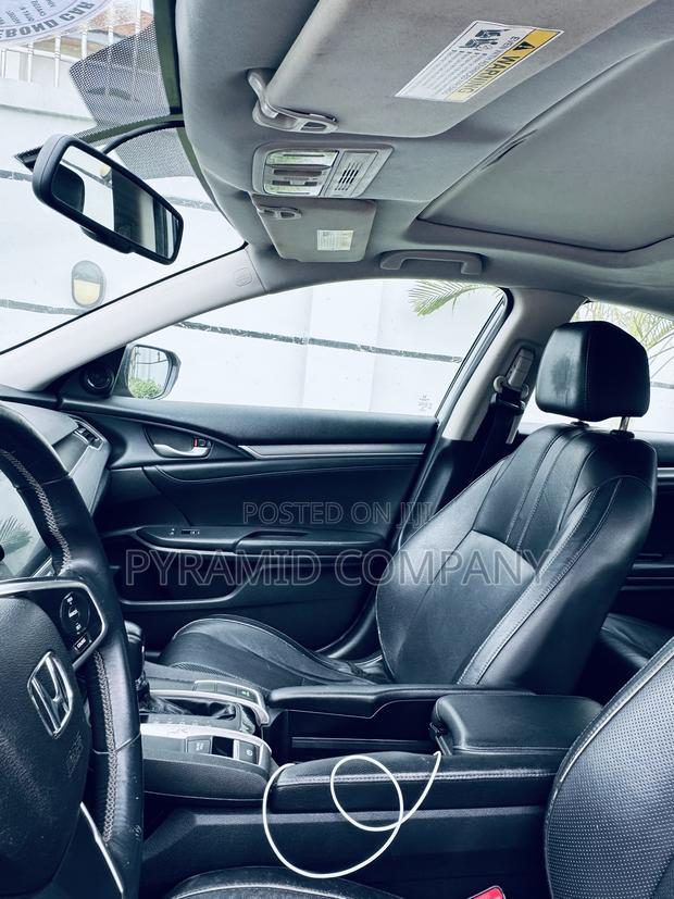 Honda Civic EX-L 2dr Coupe (1.5L 4cyl) 2016 Silver