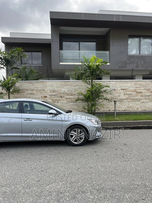 Hyundai Elantra 2020 Silver photo 4