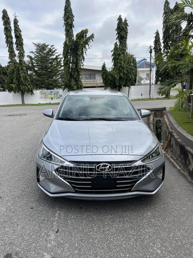 Hyundai Elantra 2020 Silver
