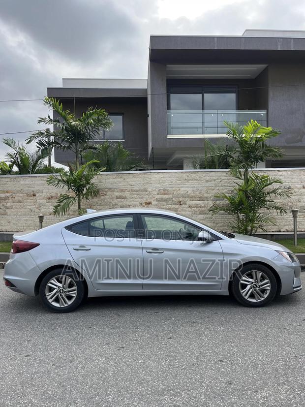 Hyundai Elantra 2020 Silver photo 5