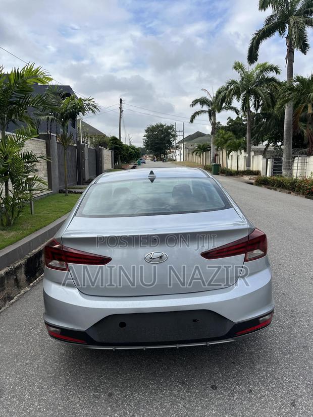 Hyundai Elantra 2020 Silver photo 7