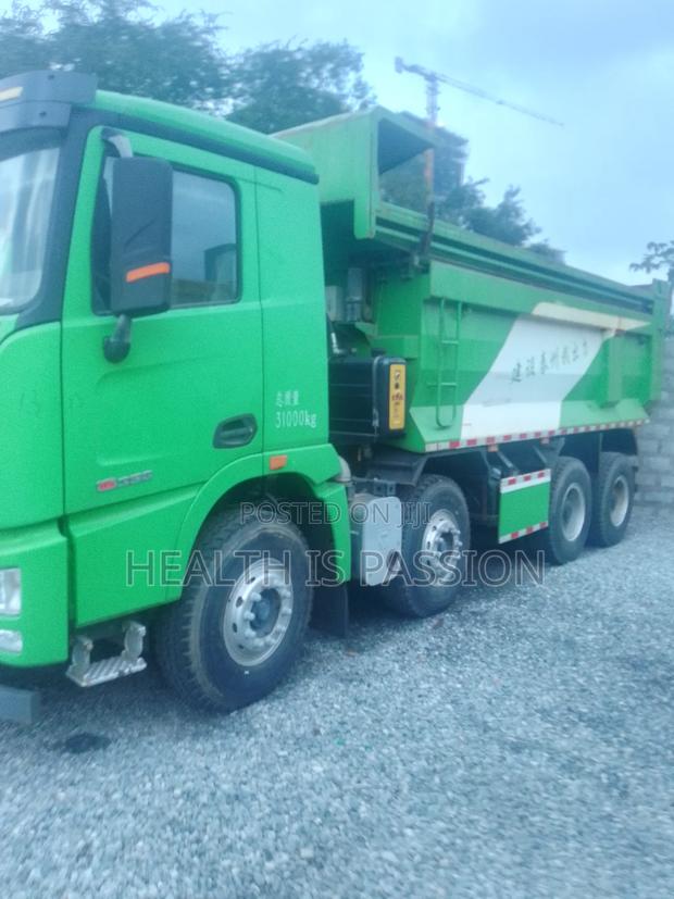 Brand New XCMG Tipper Truck, 12wheels With Movable Rolling Cover Sale photo 4