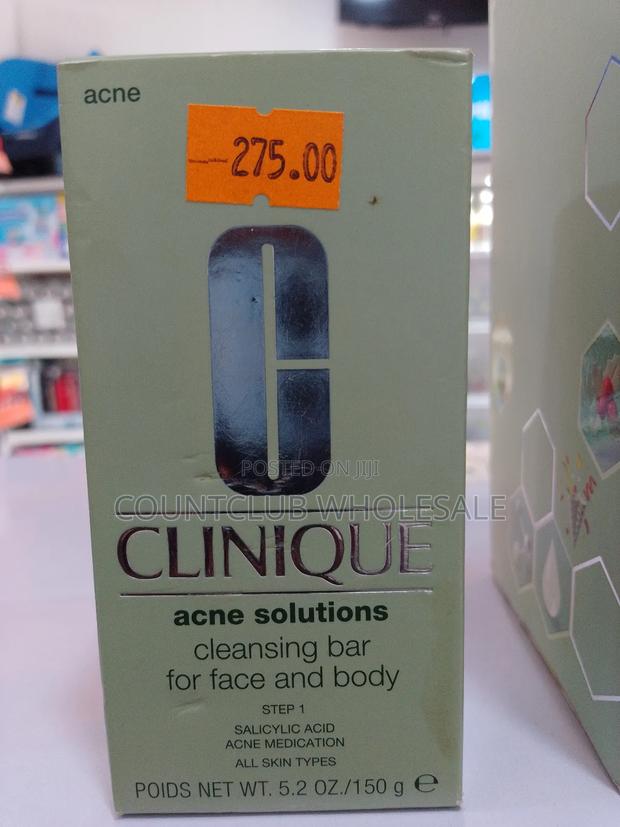 Clinique Acne Solutions Cleanser · Photo 2