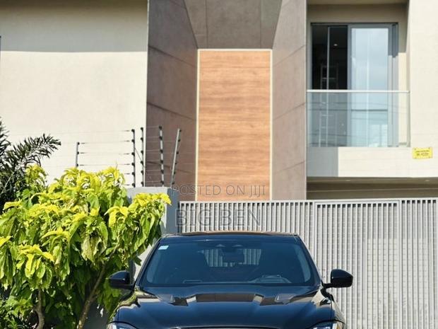 Jaguar F-Pace SVR 2022 Matt Black