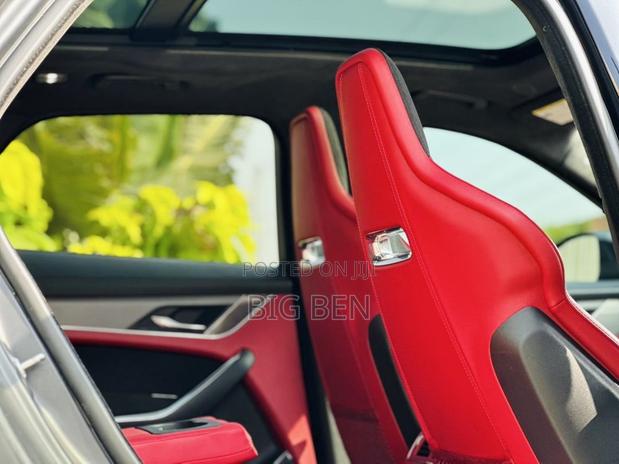 Jaguar F-Pace SVR 2022 Matt Black