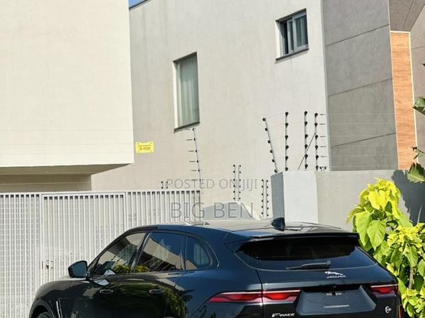 Jaguar F-Pace SVR 2022 Matt Black