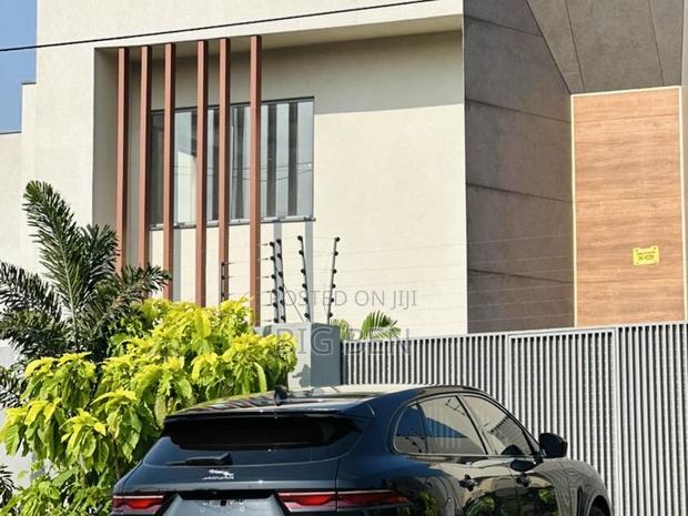 Jaguar F-Pace SVR 2022 Matt Black