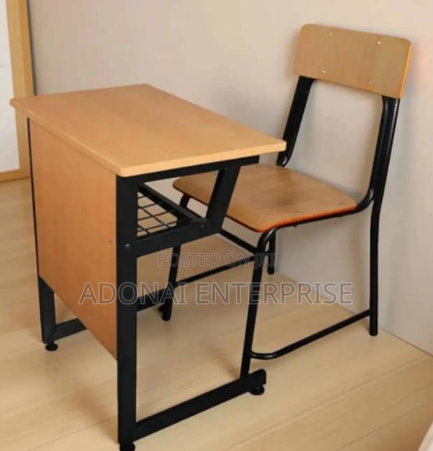 Student Study Desk Mn87y · Photo 1