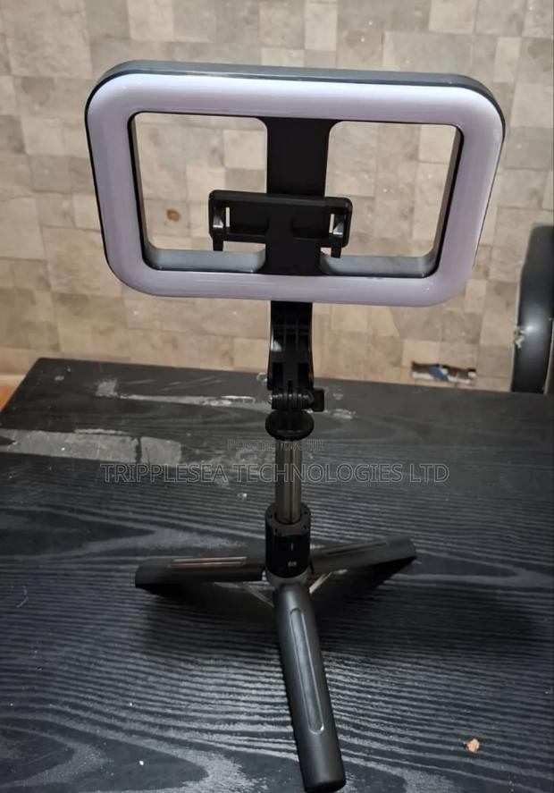 P99x 9 Speed Light, 3 Color Temperature Phone Stand · Photo 2