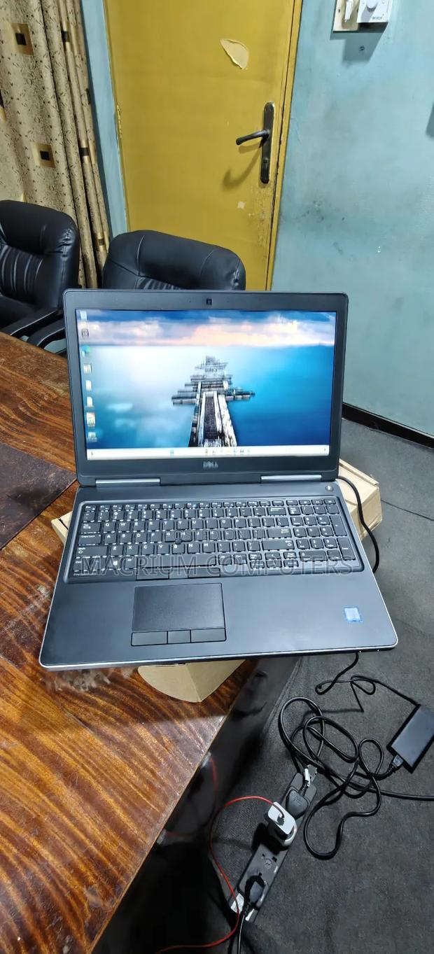Laptop Dell Precision 15 7520 16GB Intel Core I7 SSD 512GB photo 3