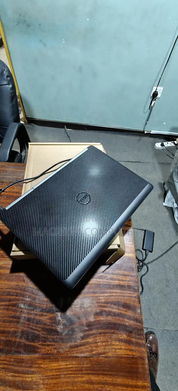 Laptop Dell Precision 15 7520 16GB Intel Core I7 SSD 512GB photo 7