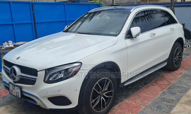Mercedes-Benz GLC-Class 2018 White photo 2